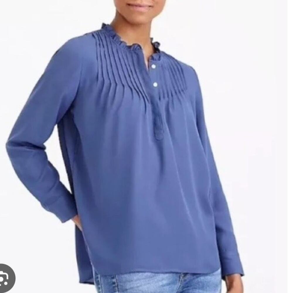 J crew Women's Pintuck Blouse Long Sleeve Blue size 8